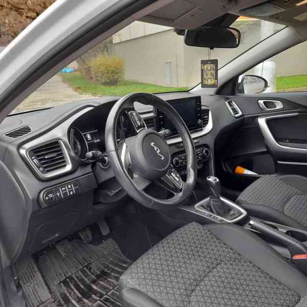 Kia Ceed 1,5   benz.118kw - foto 15