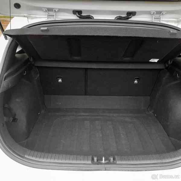 Kia Ceed 1,5   benz.118kw - foto 19