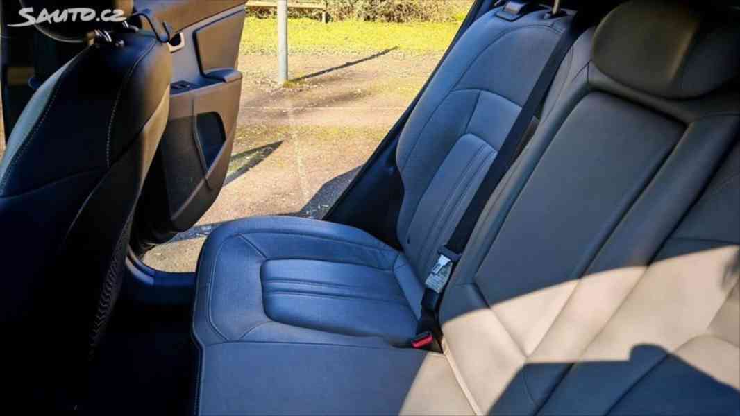 Kia Sportage 1,6   TDI - foto 13