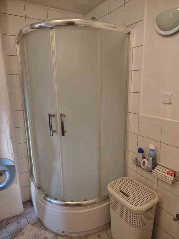 Prodej  nemovitosti s dvěma bytovými jednotkami - foto 12