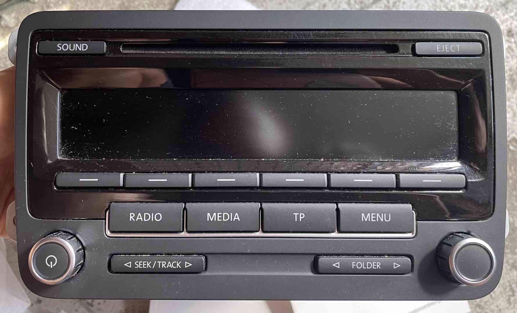 VW rádio RCD 310 CD MP3 bazar Hyperinzerce.cz