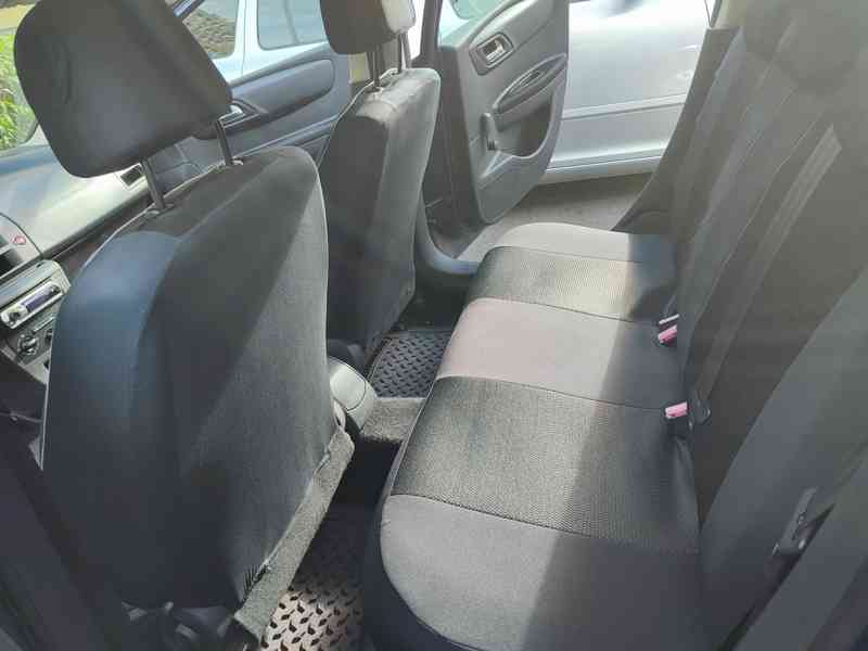 Citroen C4 118 000 km, ČR  - foto 5