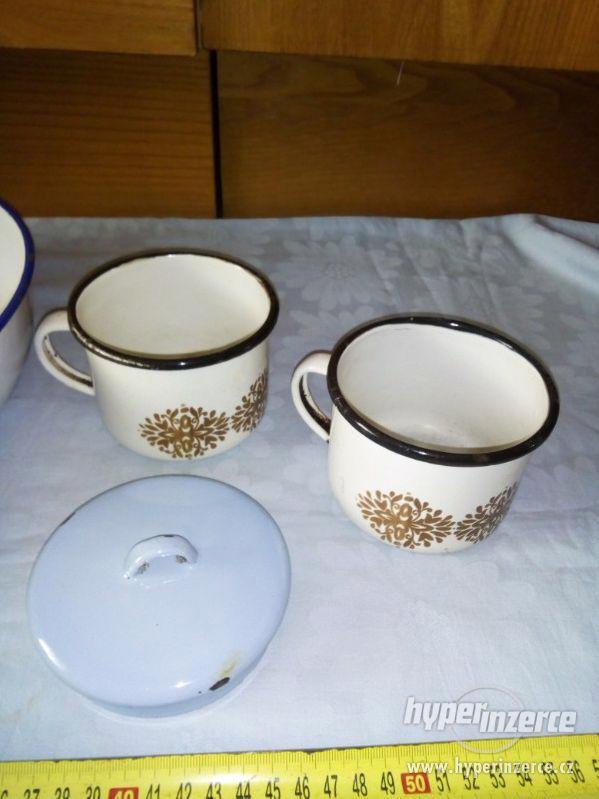 Smaltované nádobí - 4 ks (Mísa, 2 hrnky, víko) - foto 3