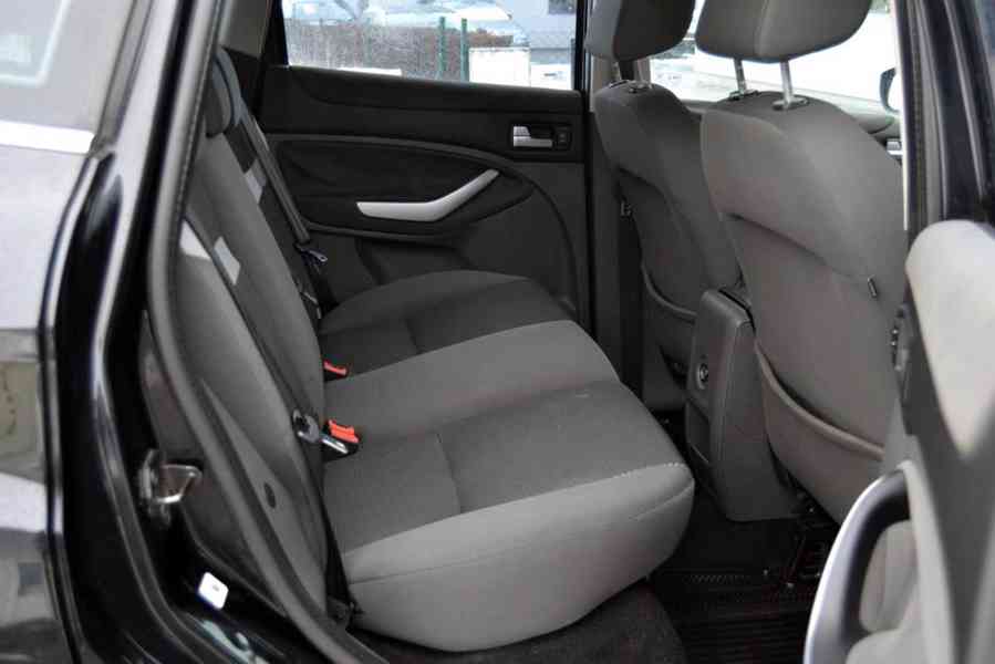 Ford Kuga 2.0 TDCI 103kW Trend - foto 11