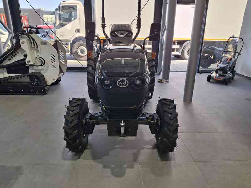 Tauros HX26 PRO 4x4 (až 26,1 koní) - foto 5