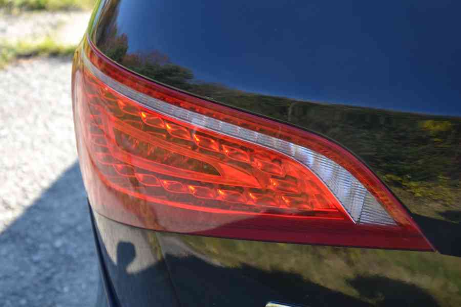 Audi Q5 Quattro 2.0 TDi 125kw/170k,198tis.km,odp.DPH, manuál - foto 6