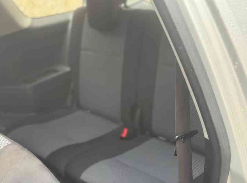 Suzuki Grand Vitara 1.6i Club benzín 78kw - foto 15