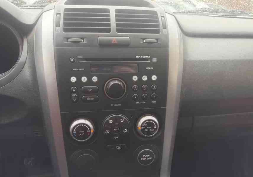 Suzuki Grand Vitara 1.6i Club benzín 78kw - foto 13