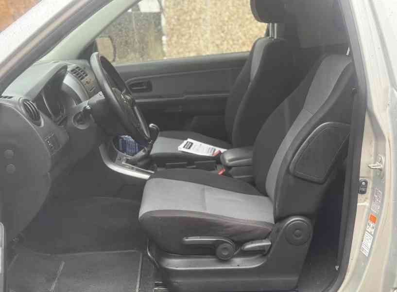 Suzuki Grand Vitara 1.6i Club benzín 78kw - foto 10