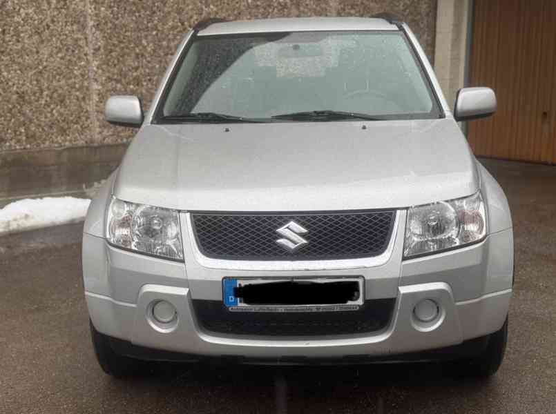 Suzuki Grand Vitara 1.6i Club benzín 78kw - foto 3