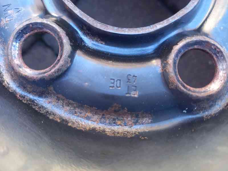 ZÁNOVNÍ zimní kola /Fabia 1,2/Room/VW Polo-185/55R15 XL - foto 4