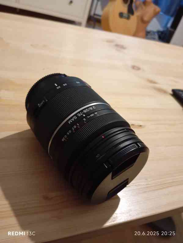 Prodám velmi dobrý objektiv Sony 2,8/28-75 SAM - foto 4