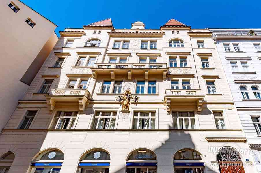 Luxusní byt 4+kk,106,57 m2, v centru, ulice Truhlářská, Praha 1 - foto 2