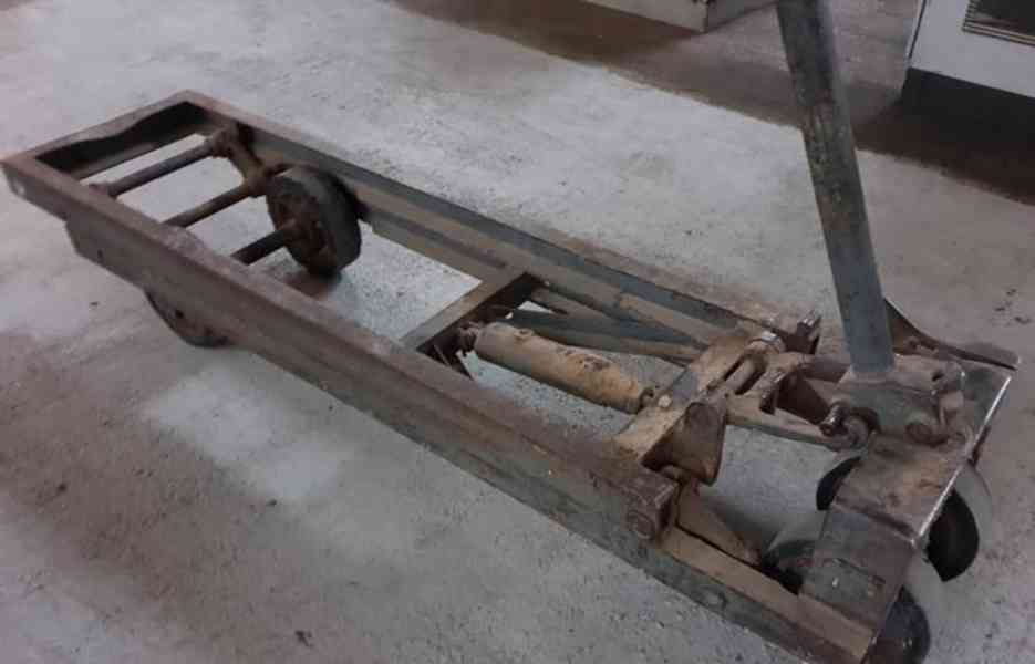 Paletový zdvižný vozík 1600 kg (13716.) - foto 3