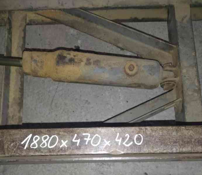 Paletový zdvižný vozík 1600 kg (13716.) - foto 11