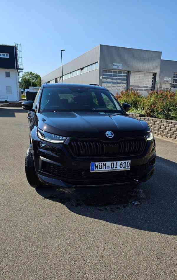 Škoda Kodiaq 2,0   Sportline 2023 7 mist - foto 4