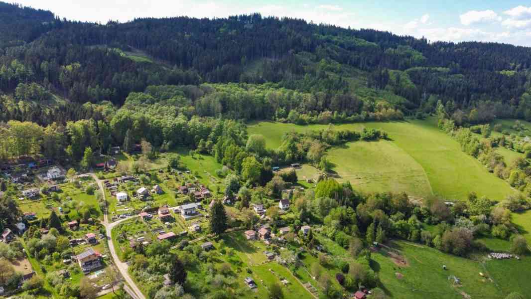Prodej zahrady s chatkou v Sušici - foto 21