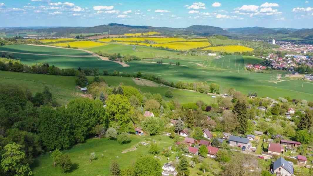Prodej zahrady s chatkou v Sušici - foto 19