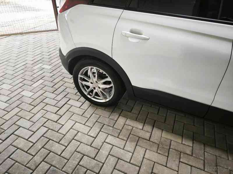 Opel Crossland 1,5 D automat - foto 5