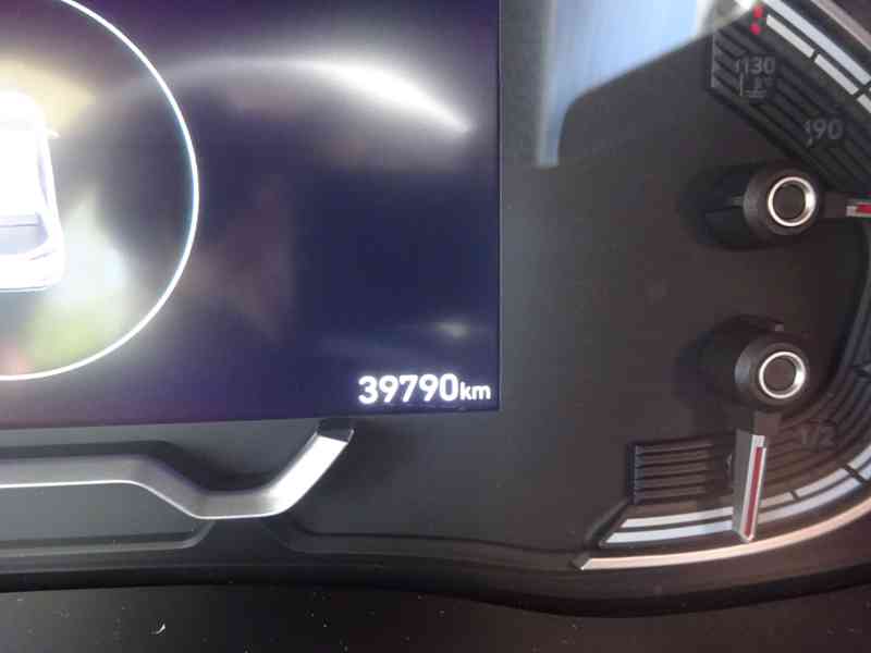 Hyundai i30 1.5 GDI MHEV r.v.2021 1.Maj.serv.kníž.ČR - foto 7