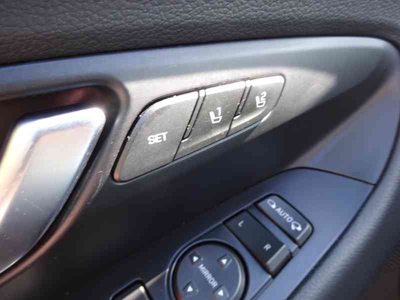 Hyundai i30 1.5 GDI MHEV r.v.2021 1.Maj.serv.kníž.ČR - foto 15