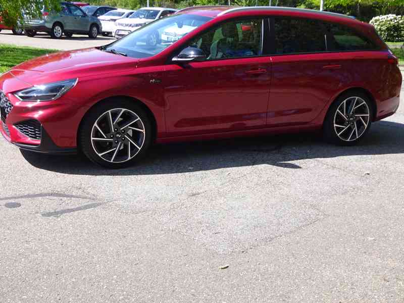 Hyundai i30 1.5 GDI MHEV r.v.2021 1.Maj.serv.kníž.ČR - foto 3