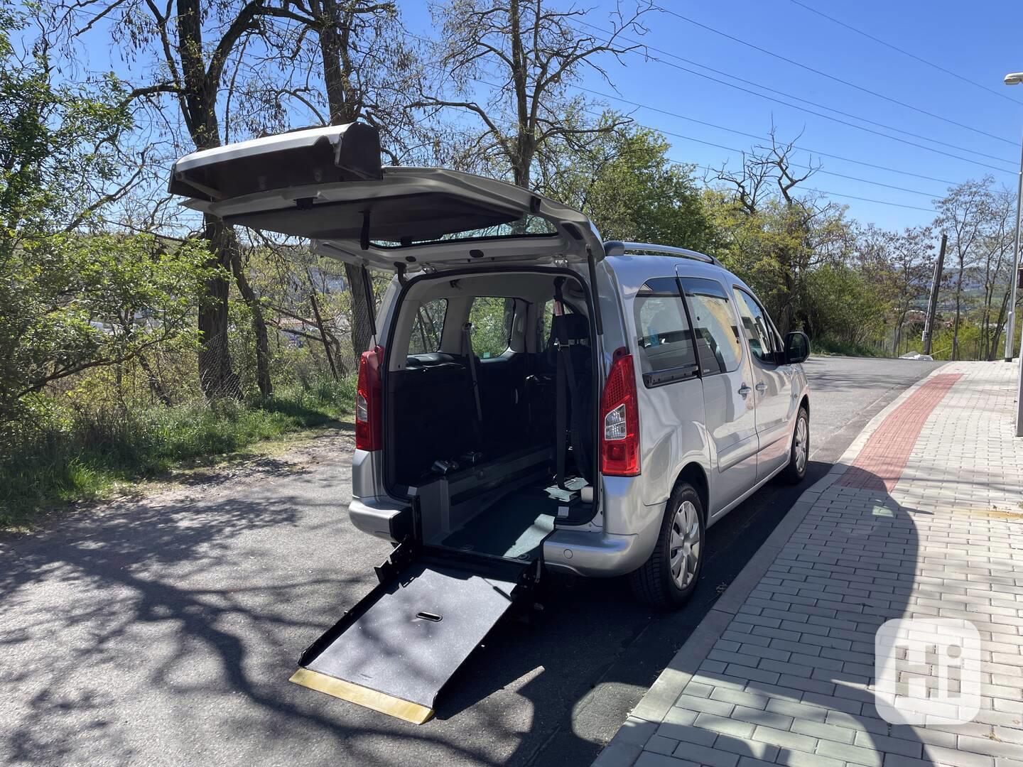 Citroën Berlingo: pro převoz vozíčkáře - foto 1