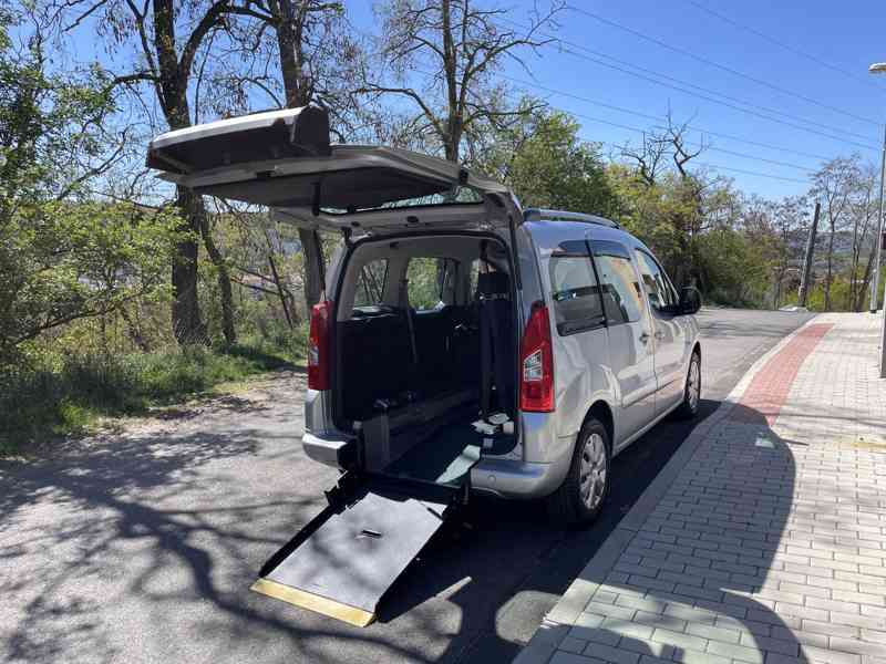 Citroën Berlingo: pro převoz vozíčkáře - foto 1