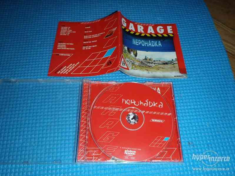 CD Tony Ducháček a Garage - Nepohádka 2000 - foto 1