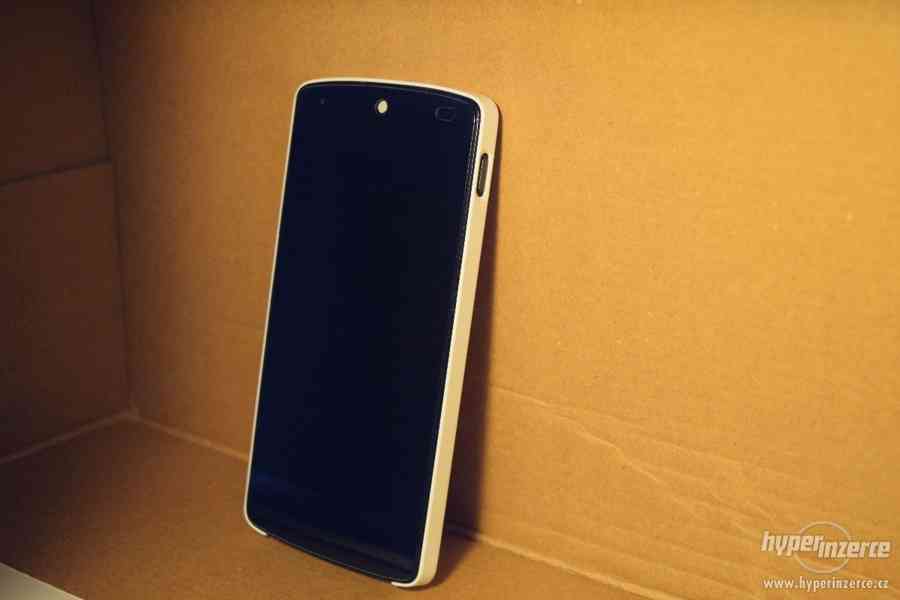 LG Nexus 5 32GB, bílý - foto 4
