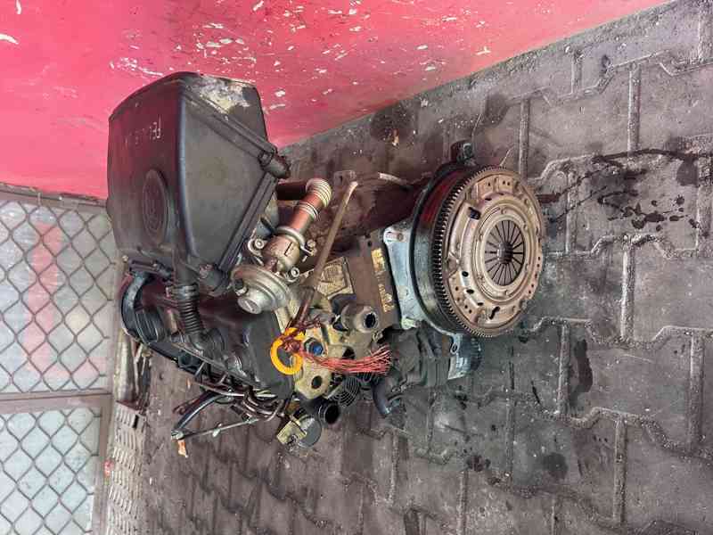 Motor 1,9 D 47KW AEF Škoda Felicia kompletní - foto 3