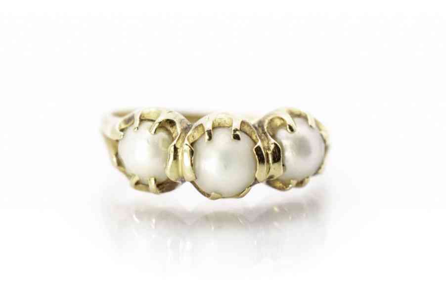 Zlatý prsten s perlami, vel. 53 - foto 1