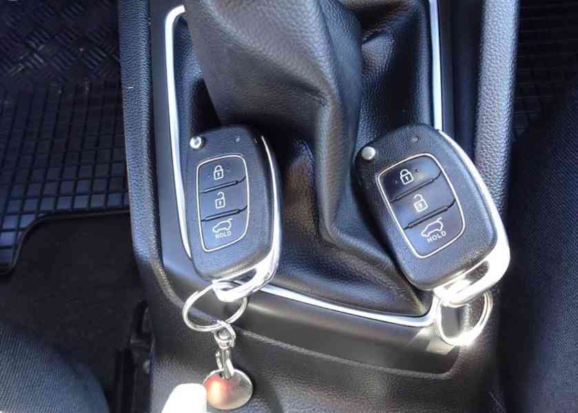 Hyundai i20, 1,2 i (55 kw) 1.MAJ,KOUP.V CR - foto 12