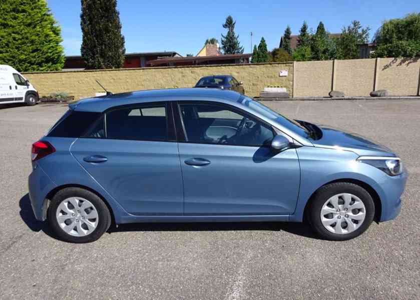 Hyundai i20, 1,2 i (55 kw) 1.MAJ,KOUP.V CR - foto 3