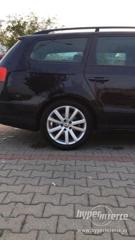 Volkswagen PASSAT B6 1.9 TDI bez DPF, SERVISNÍ KNIHA. - foto 9