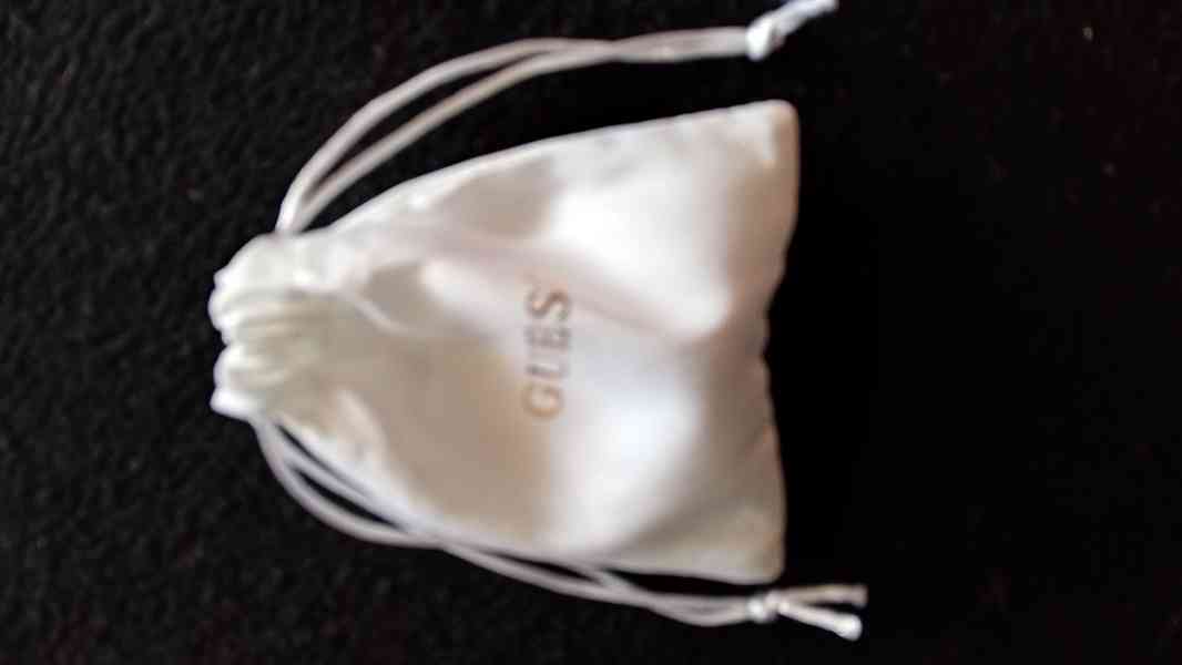 Luxusní dámské hodinky GUESS Iconic (Rose Gold) – Kompletní  - foto 4