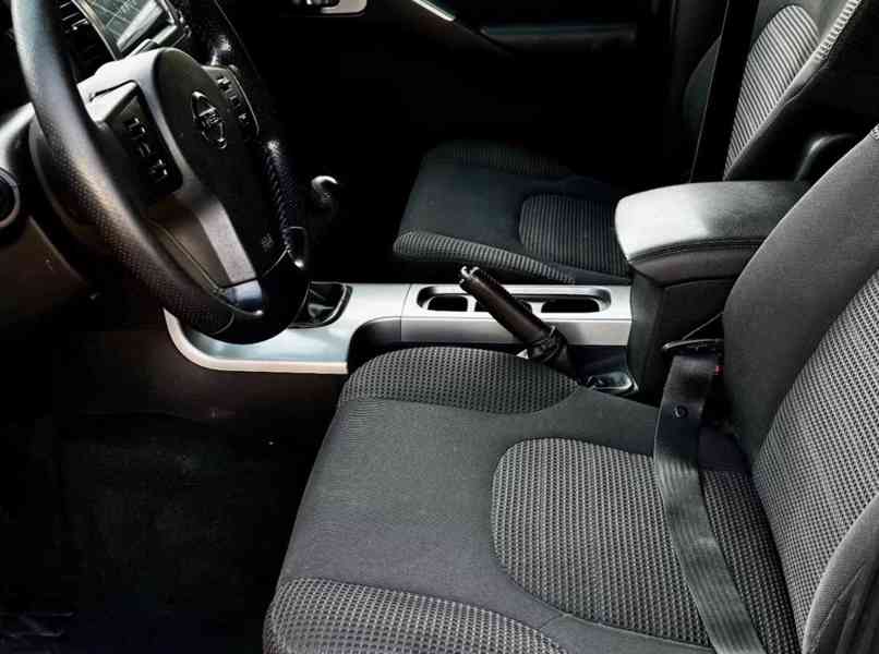 Nissan Pathfinder 2.5 dCi SE 126kw - foto 7
