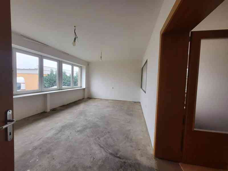 Pronájem bytu 6 pokojů a více 182 m² Přátelství, Praha - foto 2