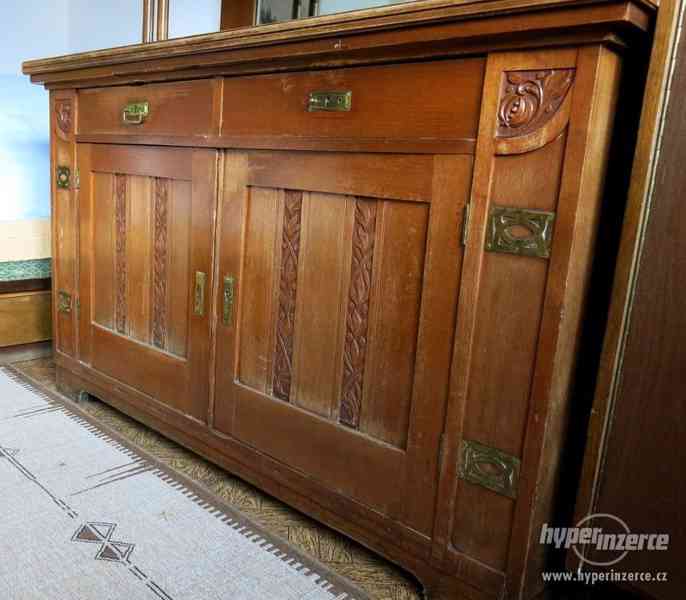 PRODÁM STAROŽITNÝ SEKRETÁŘ - foto 4