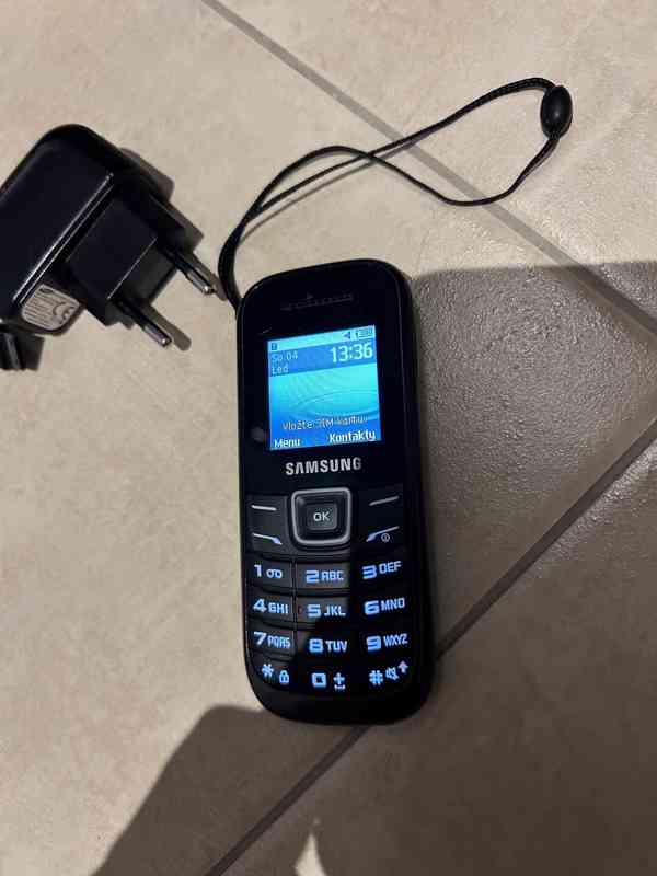 Samsung E1200R, černý nový, 150 Kč - foto 5