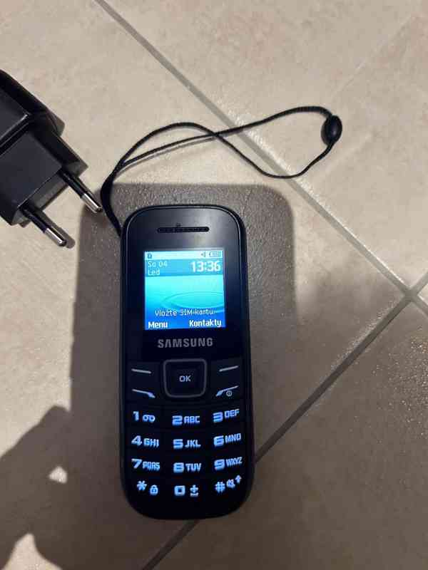 Samsung E1200R, černý nový, 150 Kč - foto 3