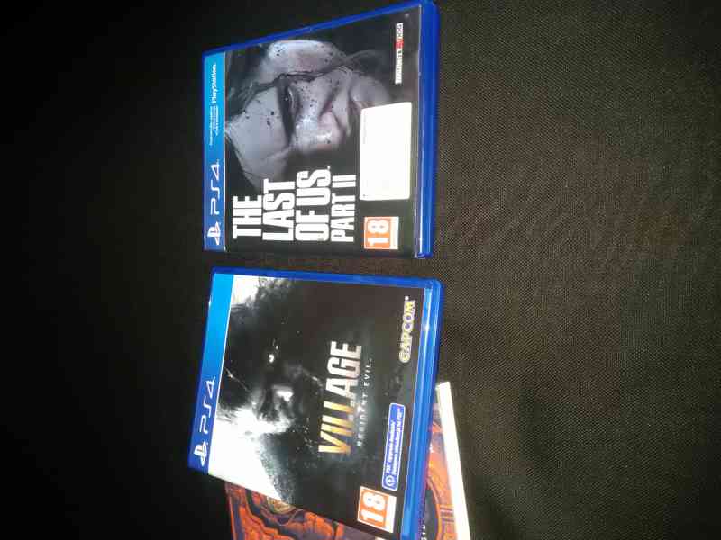 The Last of Us Part II & Resident Evil Village PS4 - foto 2