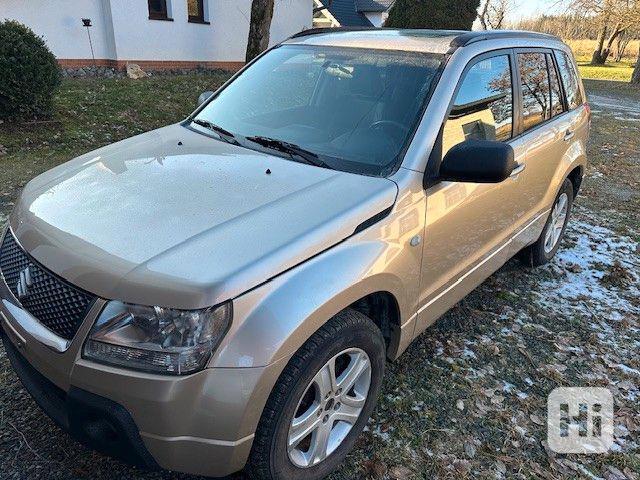 Suzuki Grand Vitara 2.0i Comfort benzín 103kw - foto 1