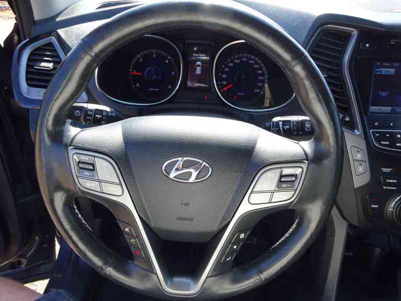 Hyundai Santa Fe 2.2CRDI r.v.2015 1.Maj.serv.kníž.ČR DPH  - foto 10