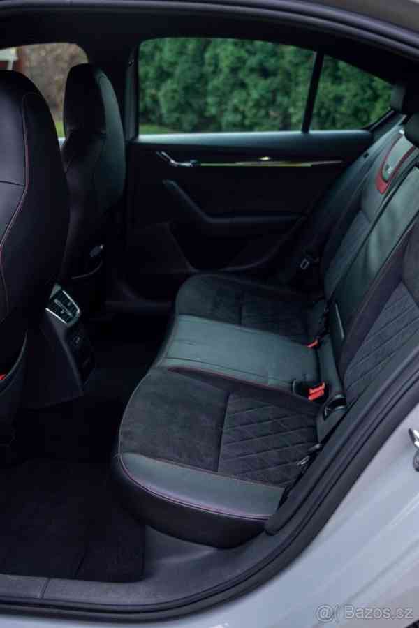 Škoda Octavia 2,0   RS TDI 4x4 DSG - foto 9