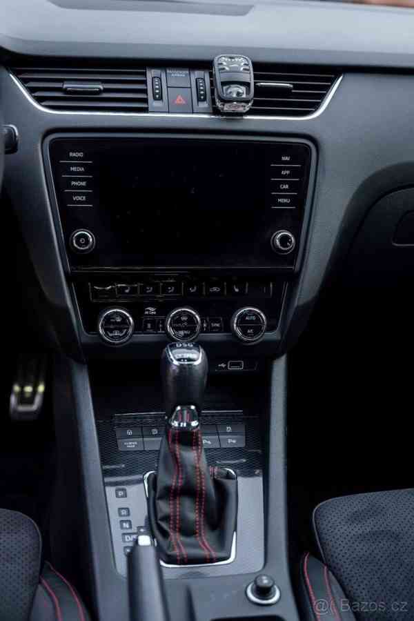 Škoda Octavia 2,0   RS TDI 4x4 DSG - foto 10