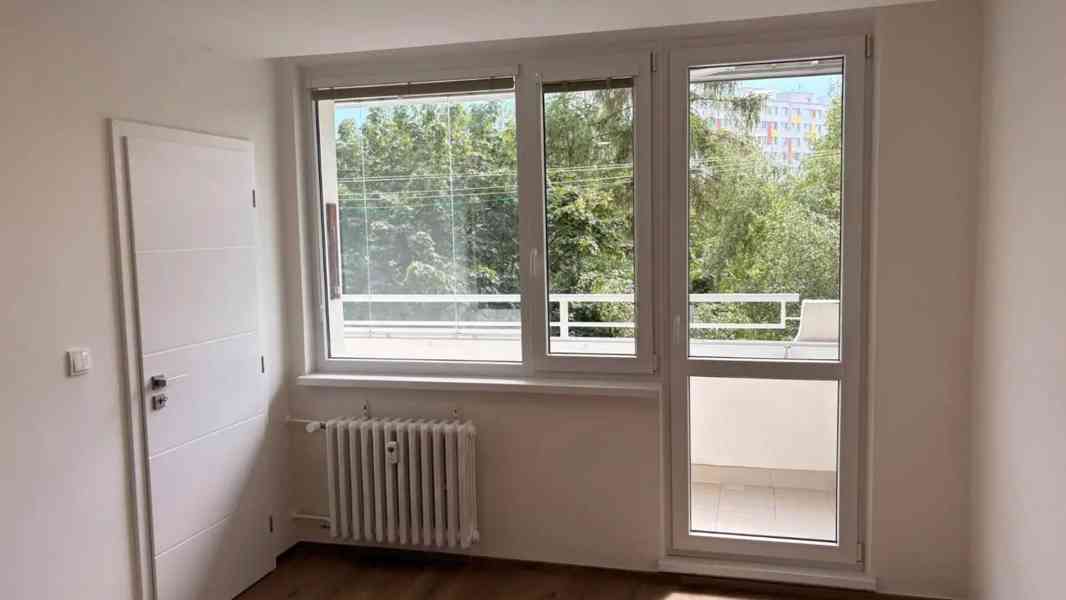 Pronájem bytu 2+kk 48 m² - foto 3