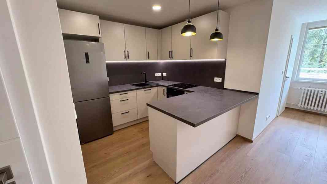 Pronájem bytu 2+kk 48 m² - foto 2