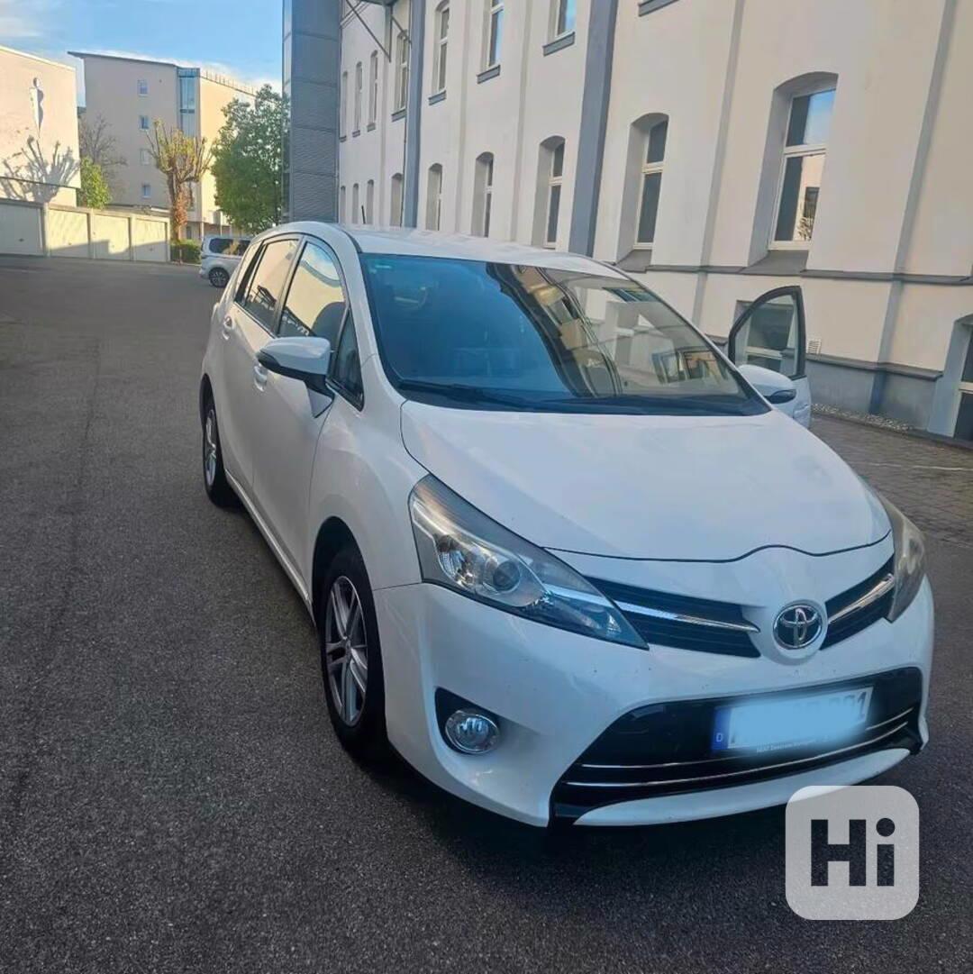 Toyota Verso 1,8i benzín 108kw - foto 1