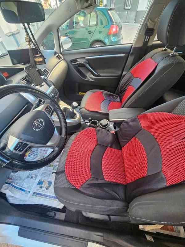 Toyota Verso 1,8i benzín 108kw - foto 9
